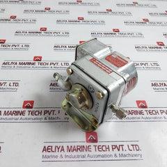 Barksdale DPD1T-H18 Diaphragm Differential Switch 60 PSI 4.14 Bar