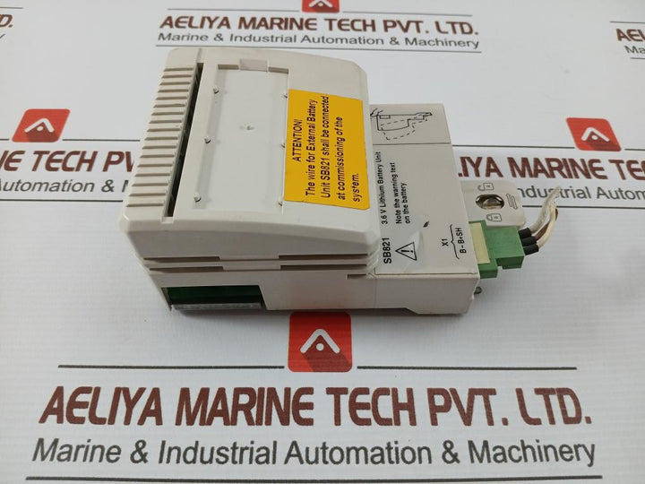 Battery-Unit-SB821-Abb-209958-5