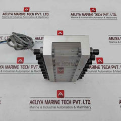 Baumer Electric 8 Outlets Flow Indicator 1.5 Meter Di 12.82.01/1