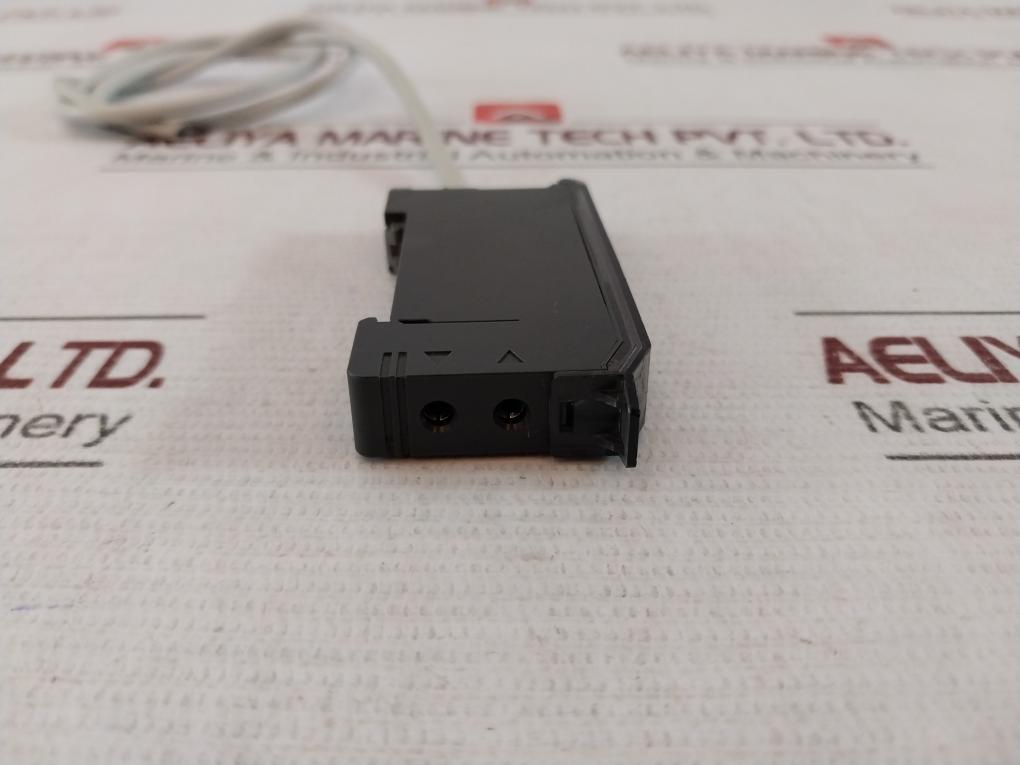 Baumer Electric Fvdk 10P69Yr Frauenfeld Fiber Optic Sensor 12-24Vdc