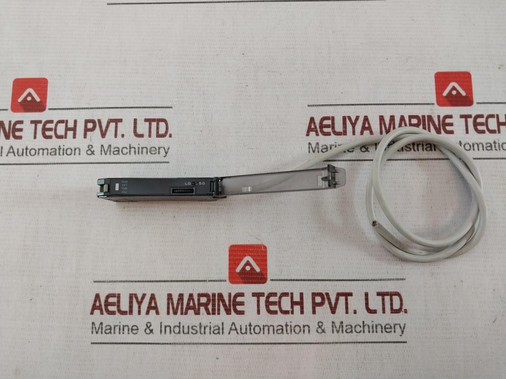 Baumer Electric Fvdk 10P69Yr Frauenfeld Fiber Optic Sensor 12-24Vdc