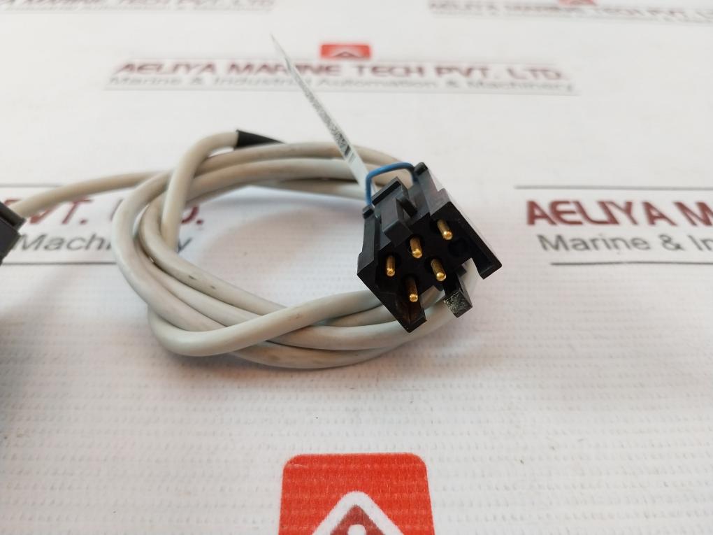 Baumer Fvdk 10P69Yr Photoelectric Sensor Rev 00 3Hna001539-001 12-24Vdc