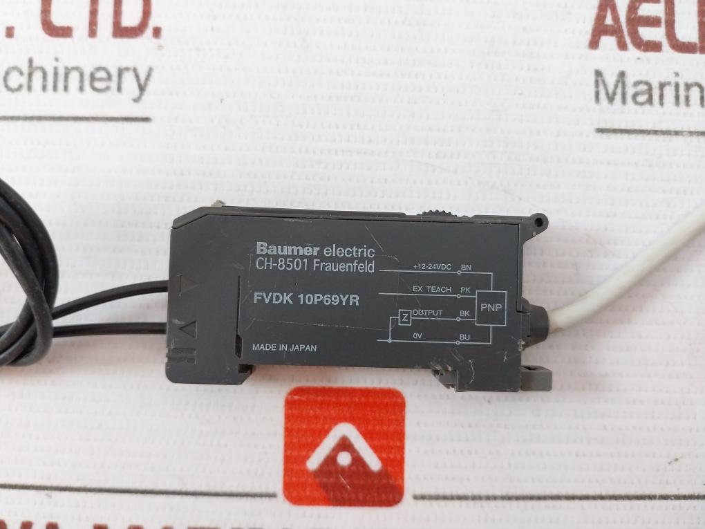 Baumer Fvdk 10P69Yr Photoelectric Sensor Rev 00 3Hna001539-001 12-24Vdc