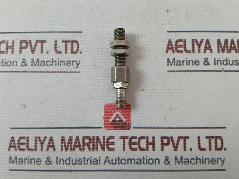 Baumer Ifrm 04P1513/S35L Inductive Proximity Switch M044