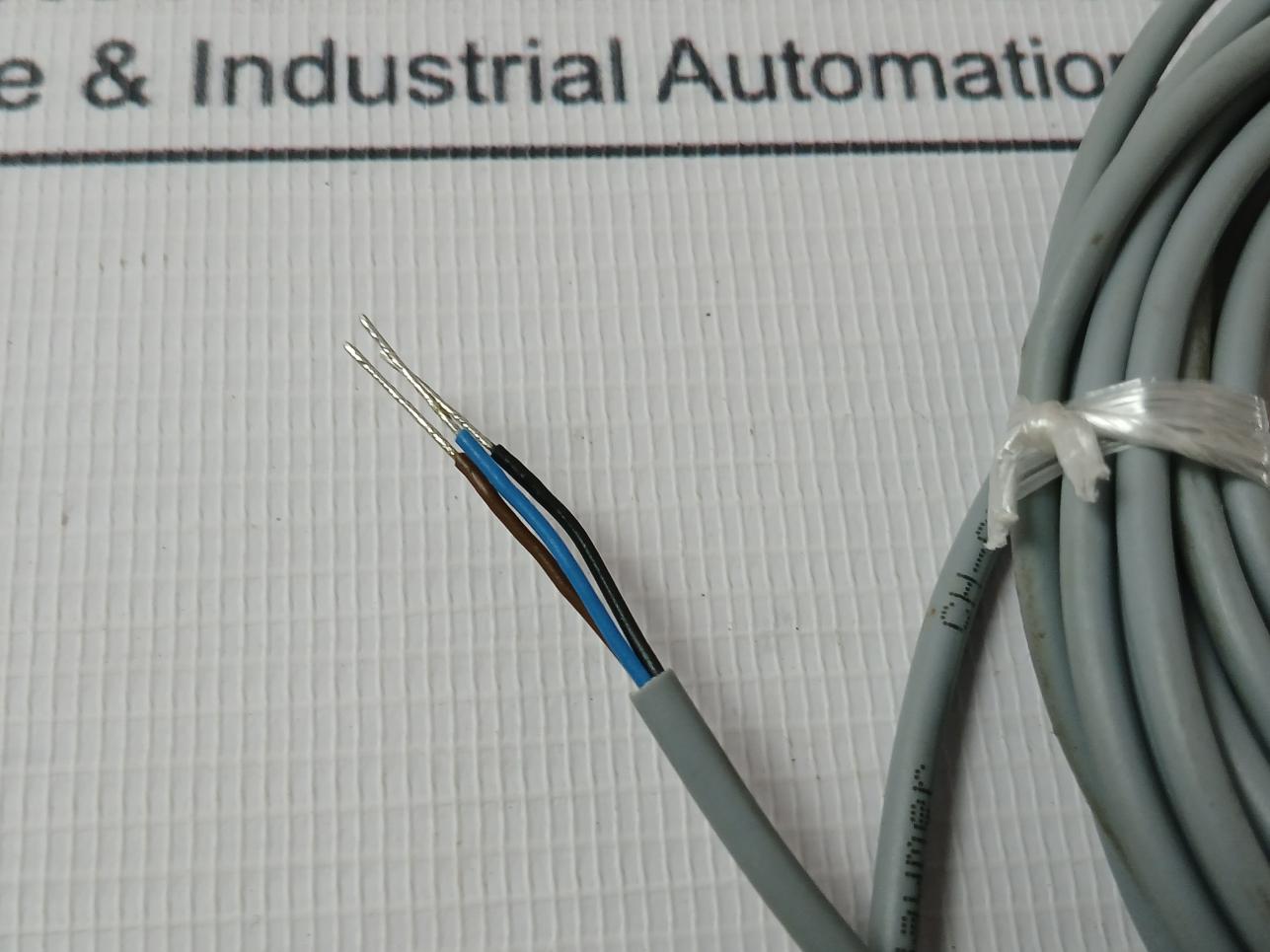 Baumer Ifrm 08P1713/L/0400 Inductive Proximity Switch Sensor C172, 4-meter Vaier