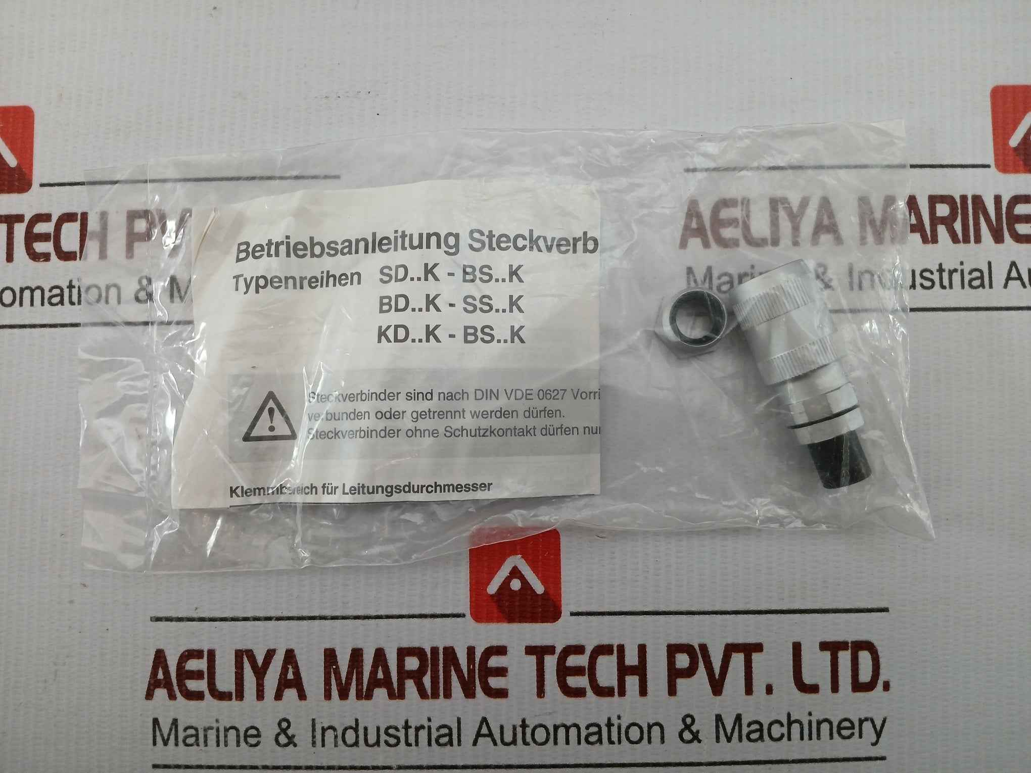 Baumer Inductive Sensor Set 10-30Vdc Part No Ifr 18.26.31/K713