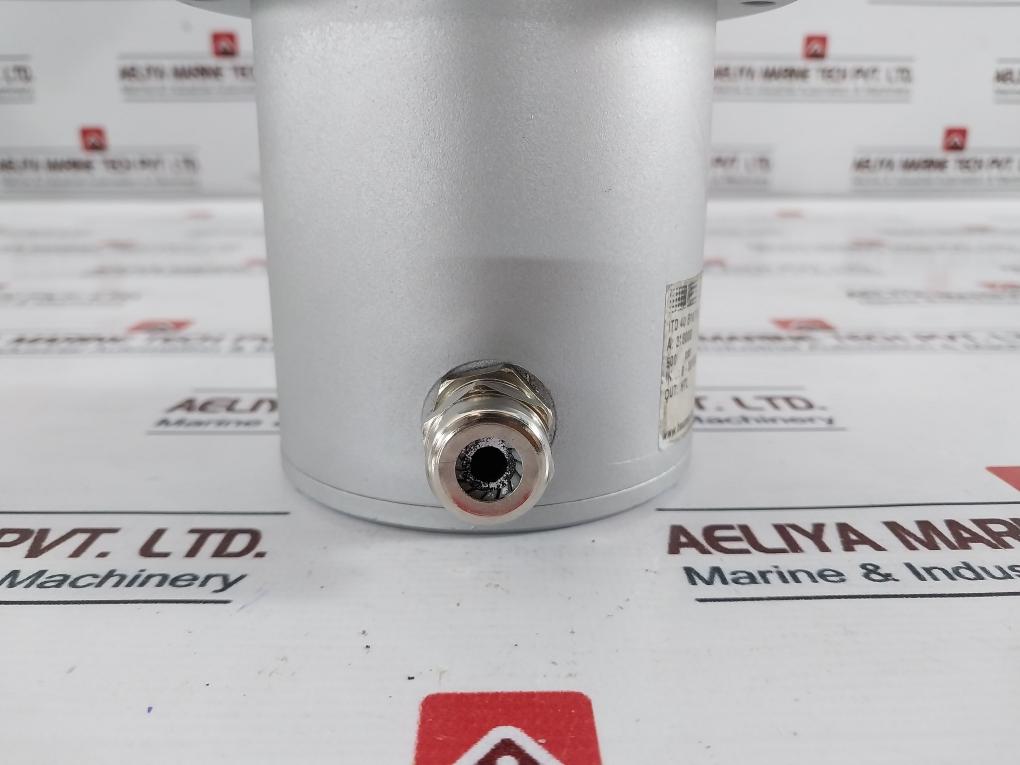 Baumer ITD 40 B10 Y 5 500 H BI VR16 S 11 IP65 Incremental Encoder 8-30 VDC