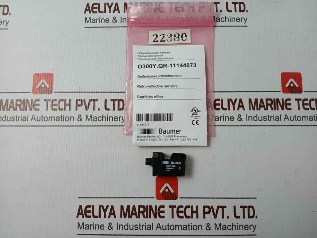Baumer O300Y.Qr-11144073 Photoelectric Sensor