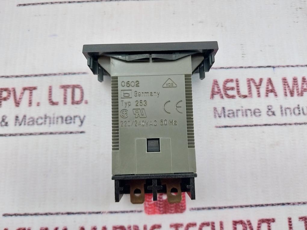 Bauser 253 Hour Counter Meter 220/240vac 50hz