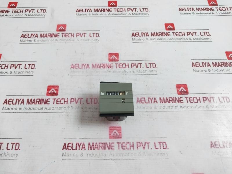 Bauser 629 631 Hour Meter 10-80Vdc 0799