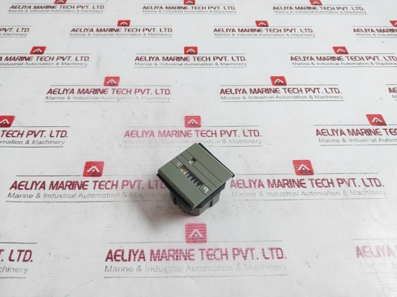 Bauser 629 631 Hour Meter 10-80Vdc 0799