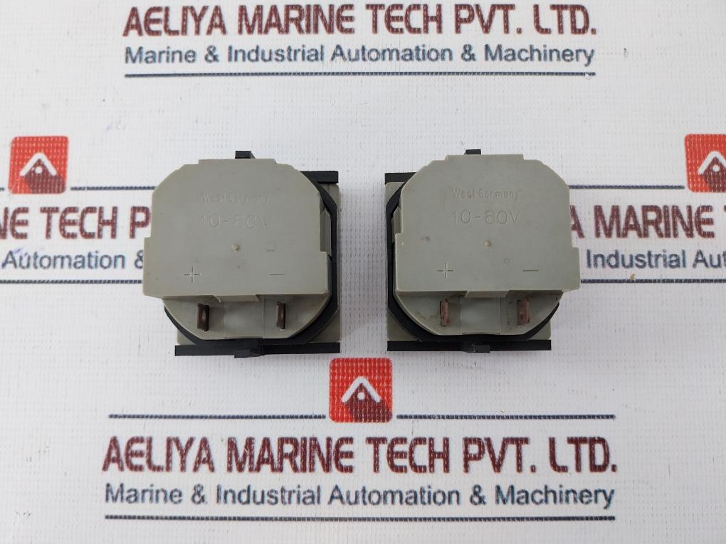 Bauser Quarz 10-80V Hour Counter