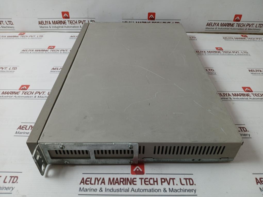 Bay Networks Baystack 102 10Base-t Hub 100-240V 1.0-0.5 A: 47-63 Hz~