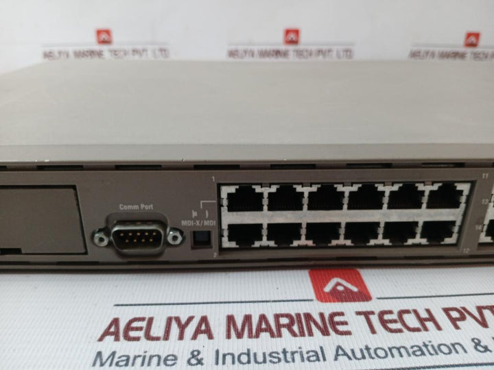 Bay Networks Baystack 102 10Base-t Hub 100-240V 1.0-0.5 A: 47-63 Hz~