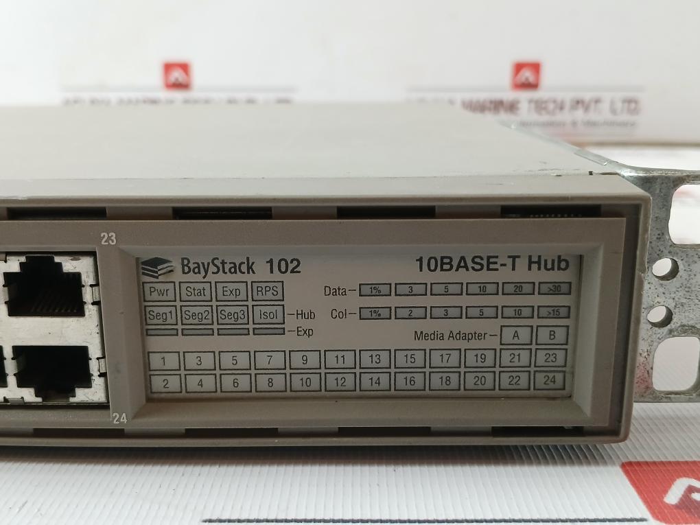 Bay Networks Baystack 102 10Base-t Hub 100-240V 1.0-0.5 A: 47-63 Hz~