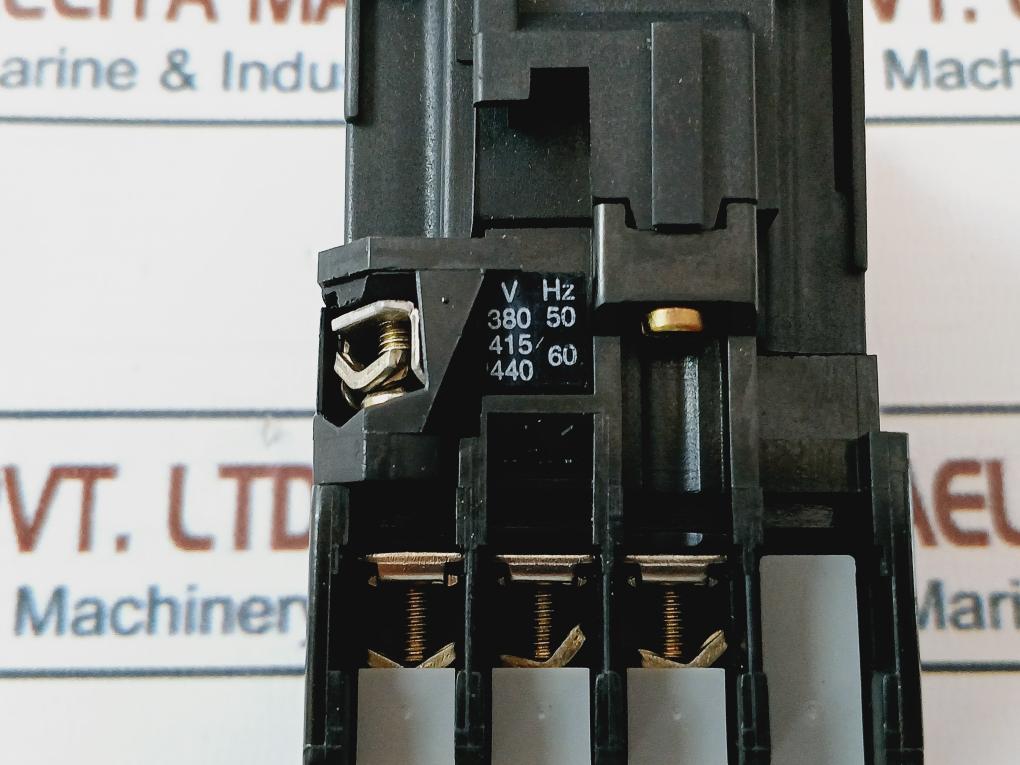 Bbc B12-30-22 Auxiliary Power Contactor 660V