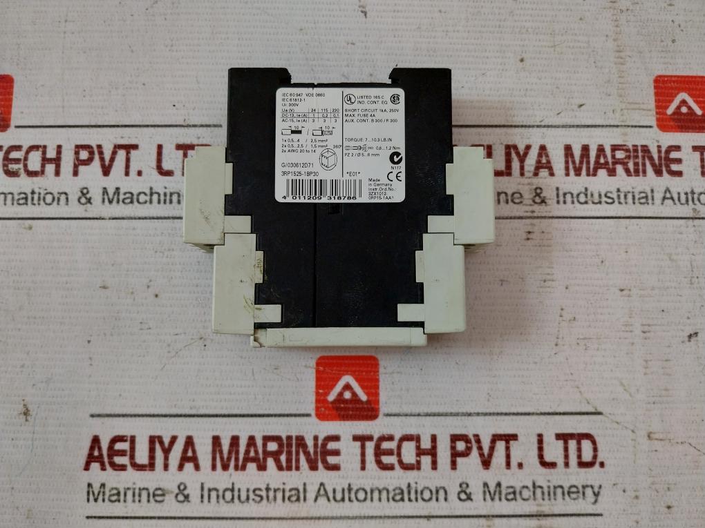 Siemens 3Rp1525-1Bp30 Timing Relay G/030612D71 3Zx1012-0Rp15-1Aa1 220-240Vac