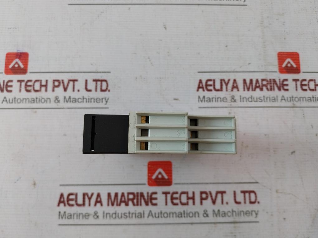 Siemens 3Rp1525-1Bp30 Timing Relay G/030612D71 3Zx1012-0Rp15-1Aa1 220-240Vac