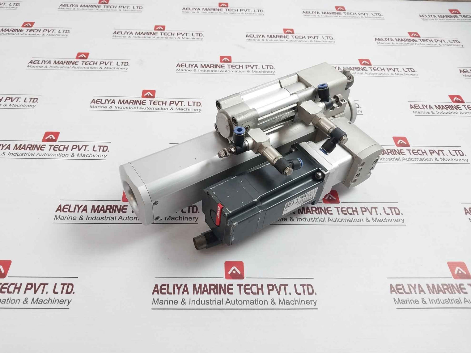 Beckhoff Am8022-0E20-0000 Servo Motor 8000 Rpm En 60034-1 Ip54/Ic400