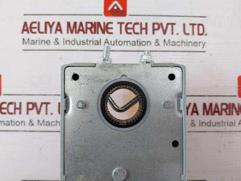 Belimo Lm72A Damper Actuator 48-110Vdc 2.5W 300/500V 105C 300V Ft1 05V2V2-f Ip54