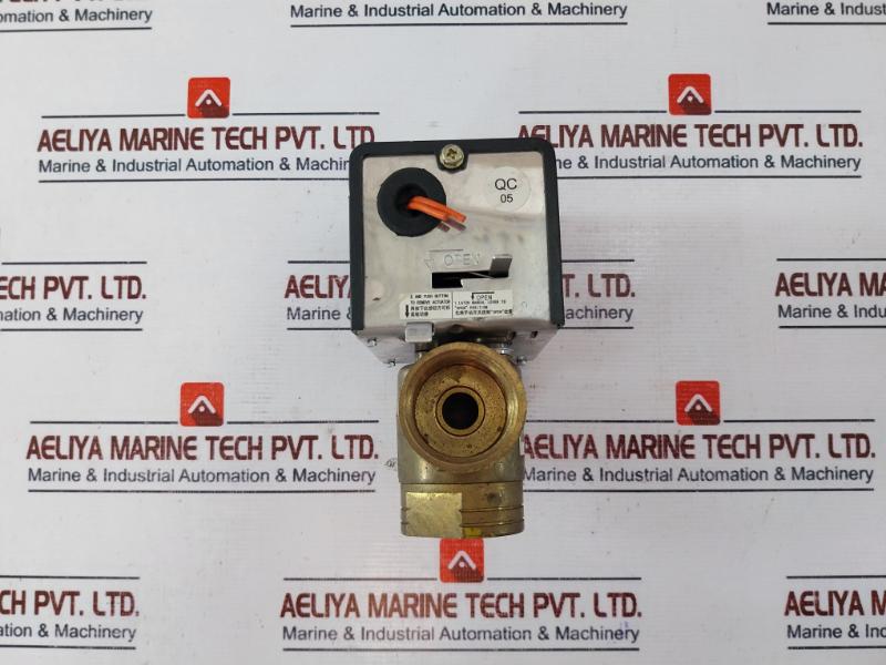 Belimo Z325s-230 Fan Coil Unit Valve, 3-way, Internal Thread 230vac 50/60hz