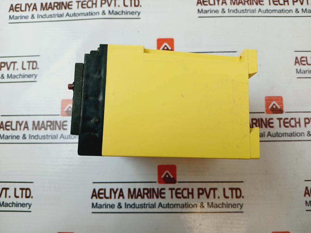 Bender D 207 Insulation Monitor