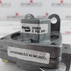 Bendix 229859 Quick Release Exhaust Valve M1907T A008C Qr-1 T-240005-f 3A