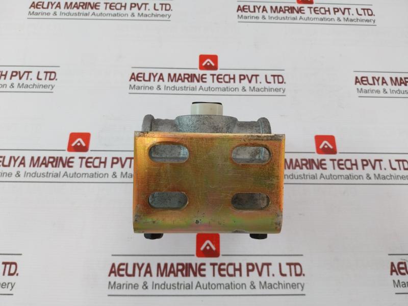 Bendix T-294866-d Air Brake Valve Ser 4 2024065