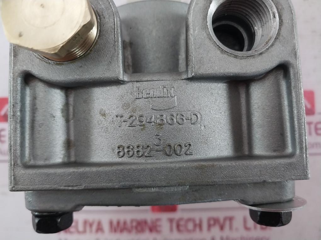 Bendix T-294866-d Valve Relay 8682-002 296010