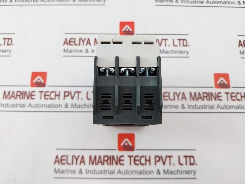 Benedikt & Jager M4-32T-4 Circuit Breaker Class 10 50/60Hz