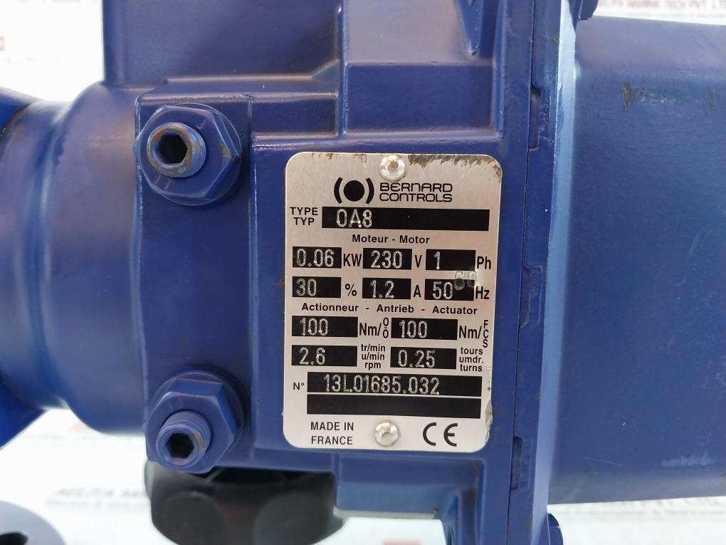 Bernard Controls 0a8 Pneumatic Actuator & Starline 215-sgs-g Ball Valve Assembly