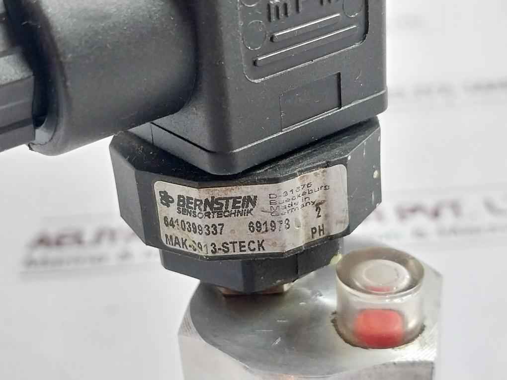 Bernstein 6410399337 Mak-9913-steck 2 Phase Maintenance Indicator Switch 691978