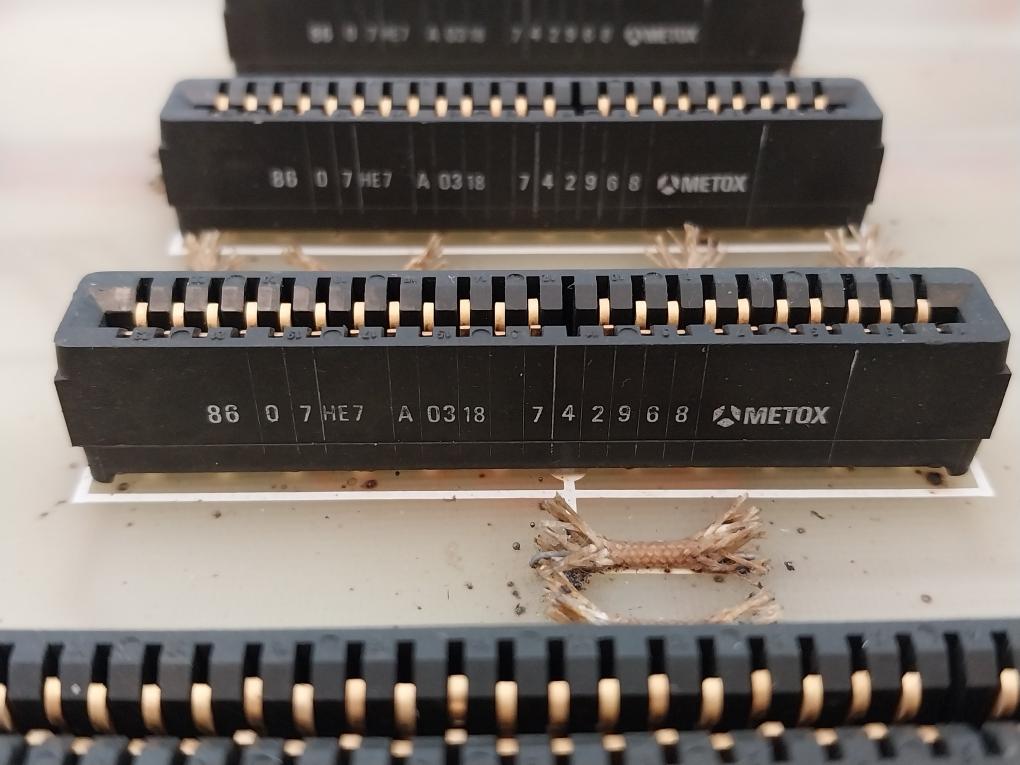 Blm 1702 Printed Circuit Board