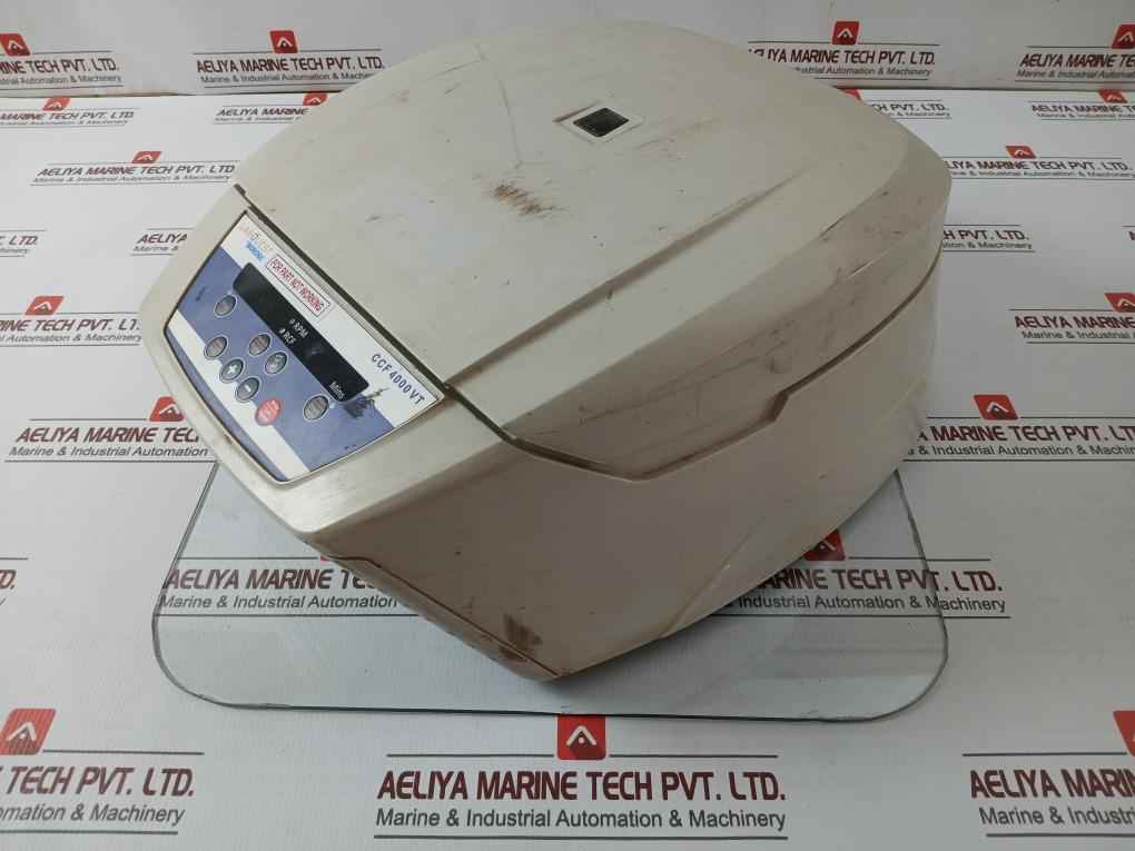 Borosil Ccf4000Vt Tabletop Centrifuge Unit 230Vac 50Hz (Not Working)