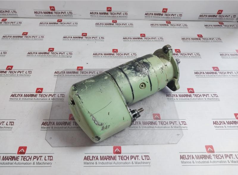 Bosch 0 001 417 037 Starter Motor 24V
