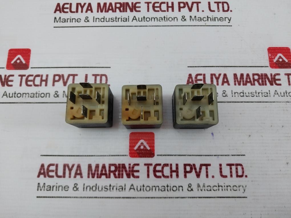 Lot of 3X Bosch 0 332 209 204 Relay 24V