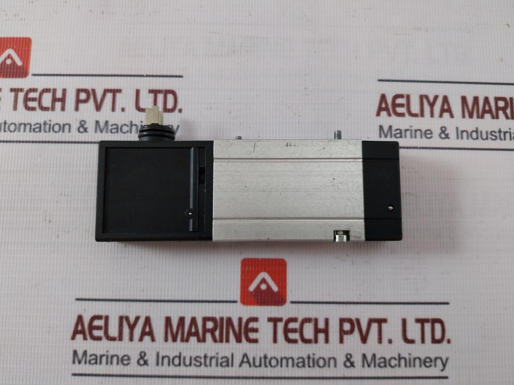 Bosch 0 820 044 251 Directional Control Valve 1 827 414 098