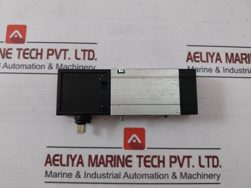 Bosch 0 820 044 251 Directional Control Valve 1 827 414 098