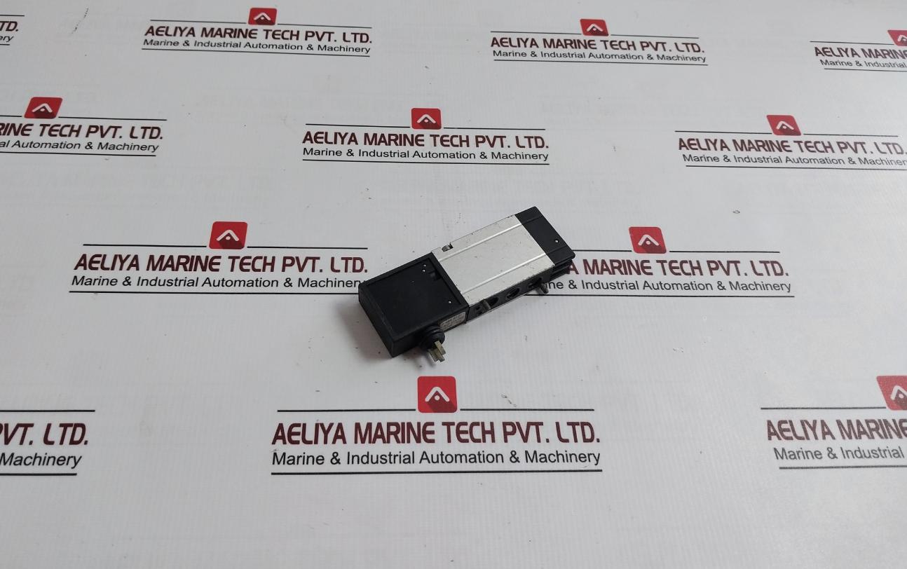 Bosch 0 820 044 551 Pneumatic Solenoid Valve