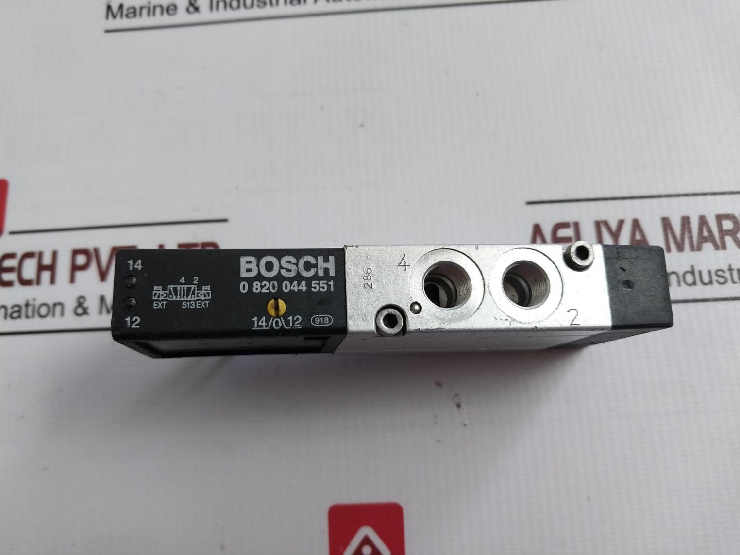 Bosch 0 820 044 551 Pneumatic Solenoid Valve