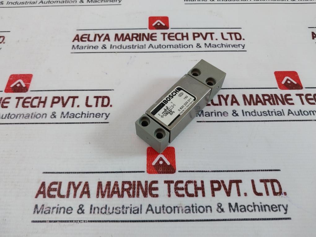 Bosch 0 820 223 011 2-way Pneumatic Valve 192