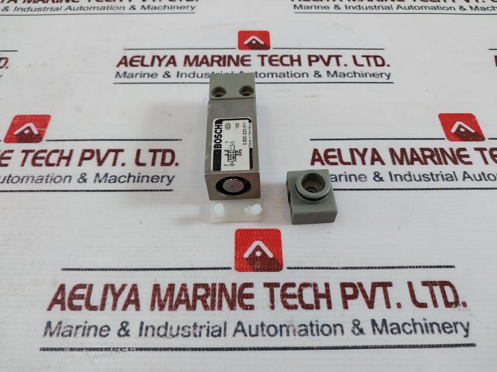Bosch 0 820 223 011 2-way Pneumatic Valve 192