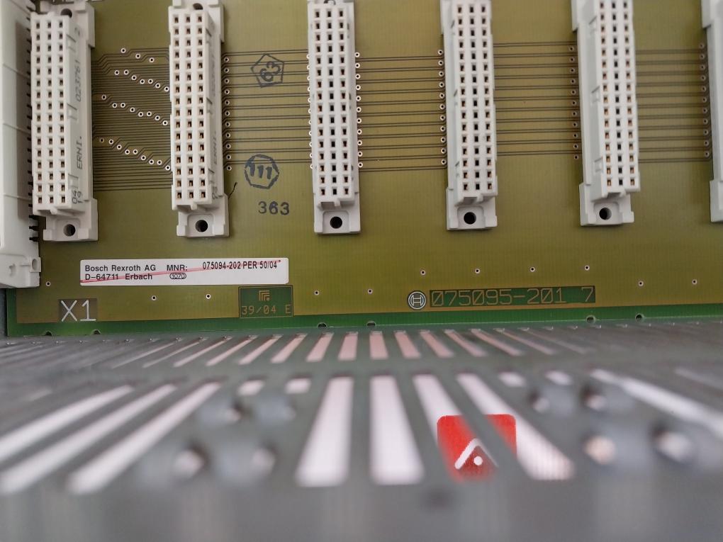 Bosch 1070075100-207 7-slot Plc Chassis 075094-202