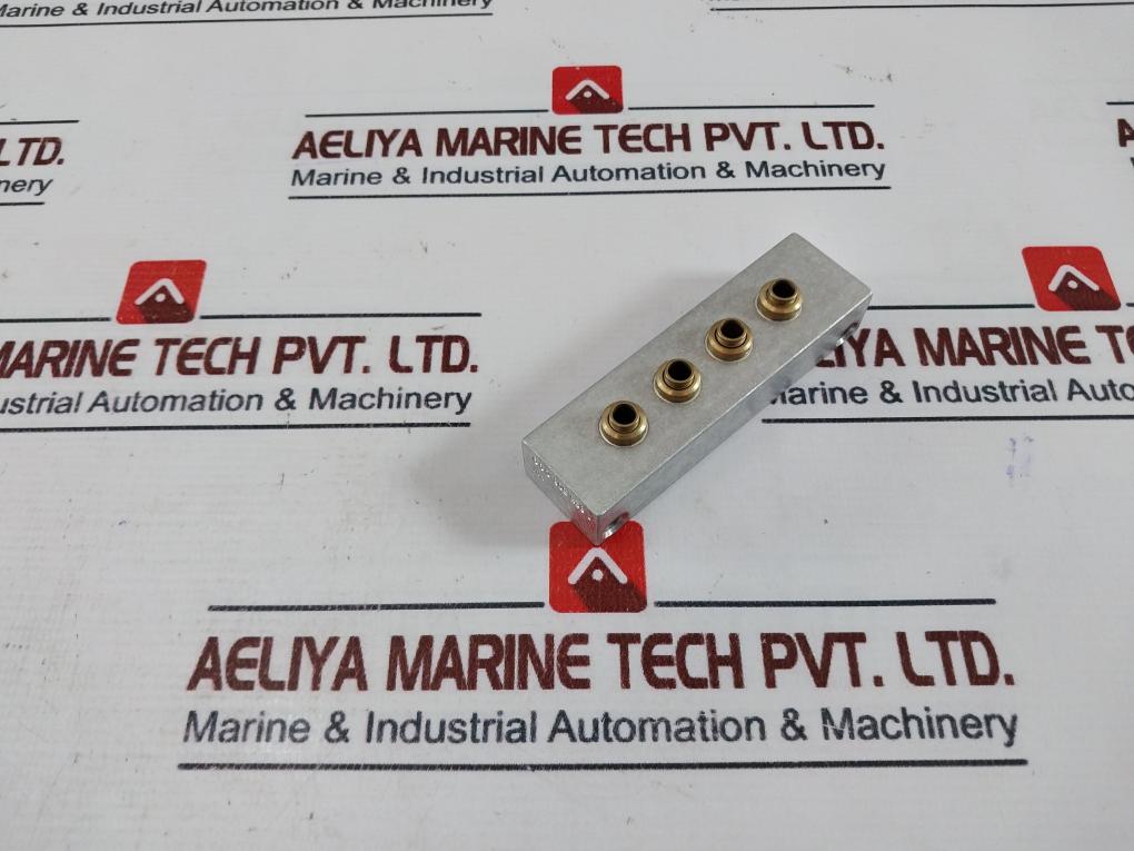 Bosch 1 825 503 099 Distributor-70.21