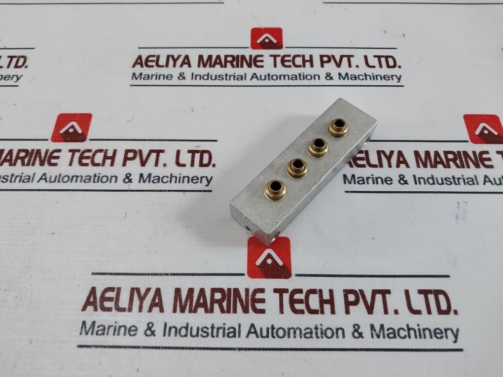 Bosch 1 825 503 099 Distributor-70.21