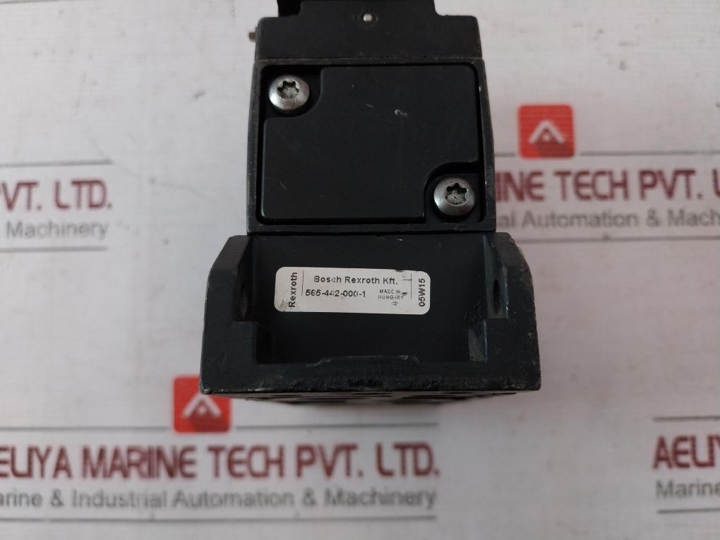 Bosch Rexroth 565-301-000-3 Solenoid Valve Max 10 Bar 04983-197-18 24Vdc