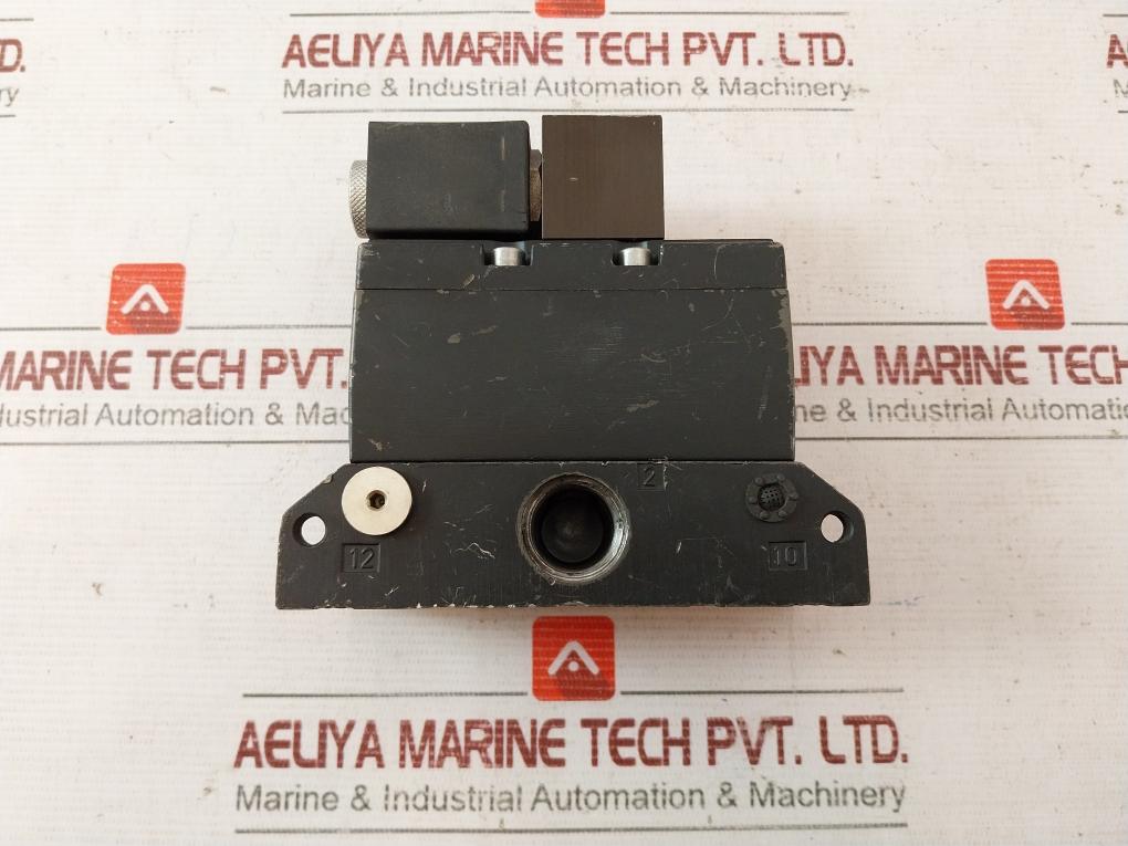 Bosch Rexroth 565-301-000-3 Solenoid Valve Max 10 Bar 04983-197-18 24Vdc