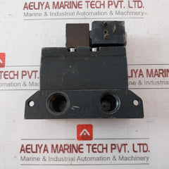 Bosch Rexroth 565-301-000-3 Solenoid Valve Max 10 Bar 04983-197-18 24Vdc