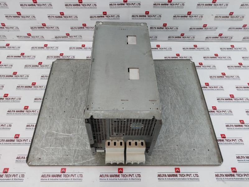 Bosch Rexroth Indradrive C Hcs03.1E-w0100-a-05-npbv Compact Converter Dc 24V, 3A