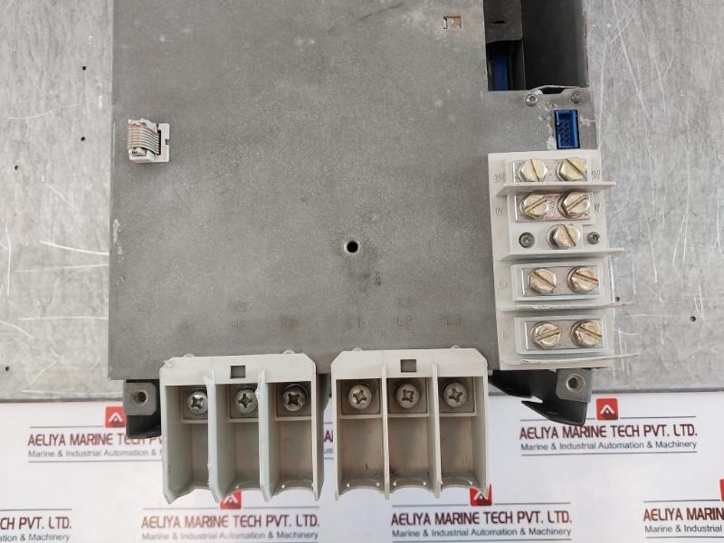 Bosch Rexroth Indradrive C Hcs03.1E-w0100-a-05-npbv Compact Converter Dc 24V, 3A